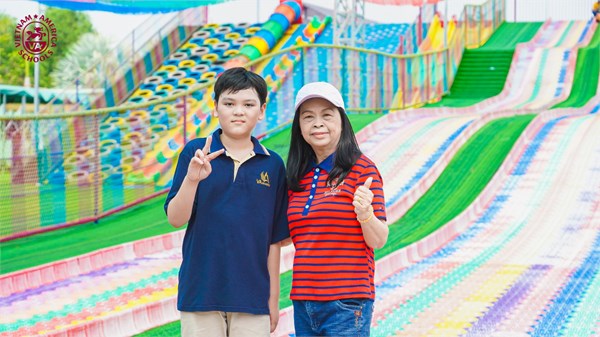 Hành trình dã ngoại của học sinh thcs tại kdl vân lại viên